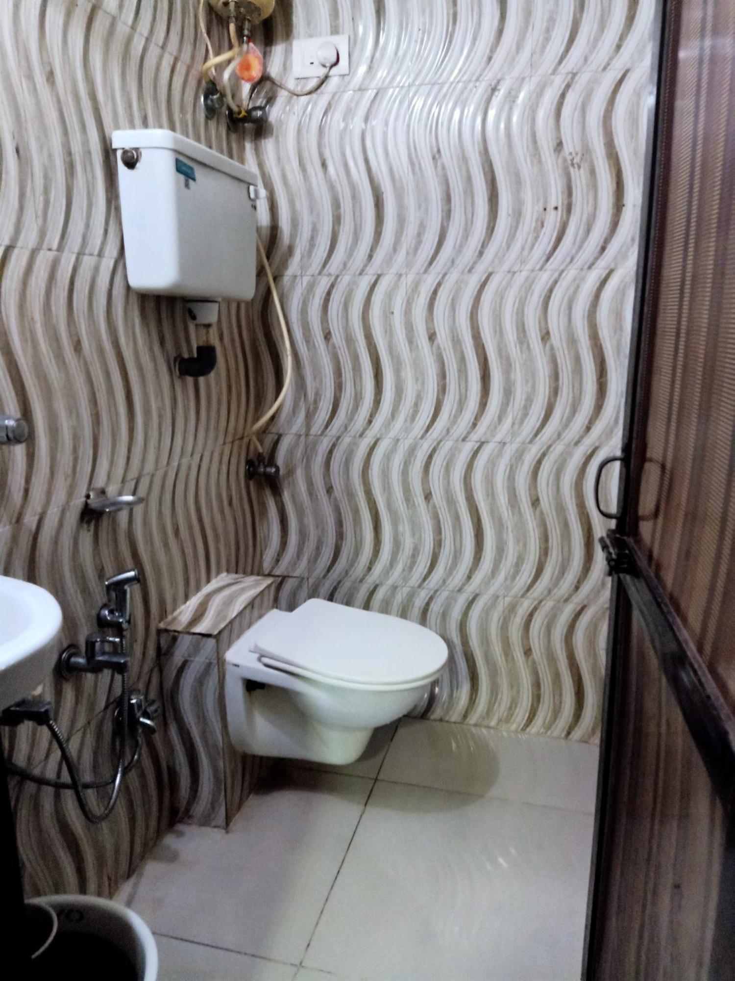 Hotel Central Inn Mumbai Room photo